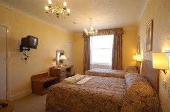 The Chatsworth Hotel