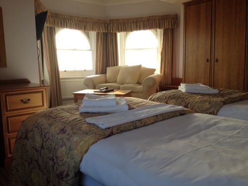 The Chatsworth 3* Worthing
