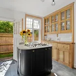 Large Family House In Worthing - 5 Mins From Beach
