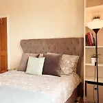 Beautiful Ensuite Beachfront Room Worthing Homestay