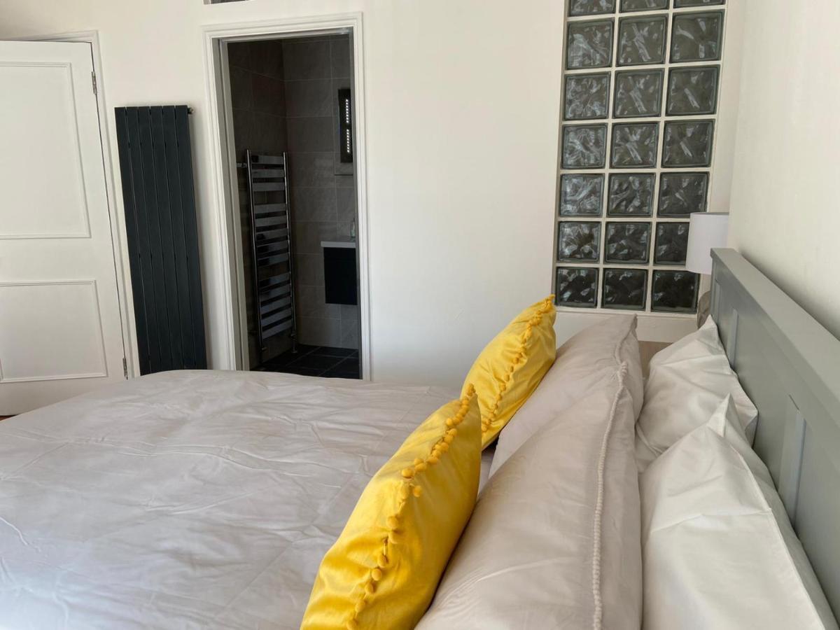 Warwick House - Stunning House With Terrace And Sea Views, Sleeps 11 * Worthing