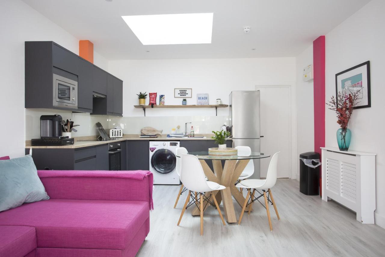 Apartment Oceans 12a Shelley Lofts, Sleeps 4 Worthing