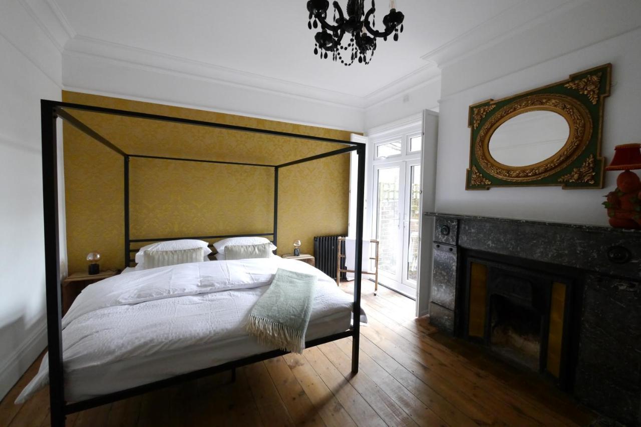 Quirky Spacious Ground Floor Victorian Garden Flat Apartment
