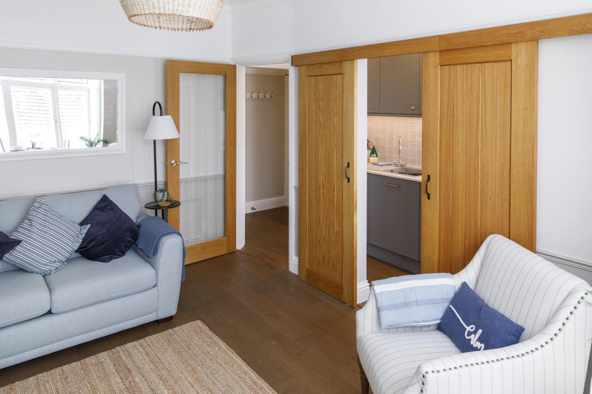 Grove With Free On Street Parking Apartment