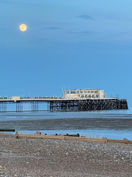 The Georgian * Worthing