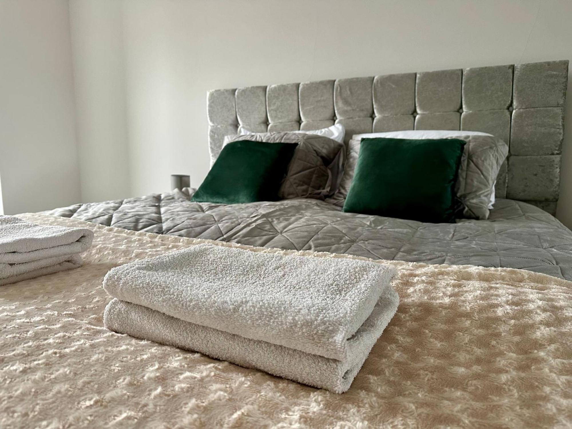 Apartment Flat In