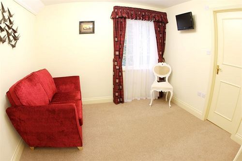Hotel The Highdown - Brunning And Price Worthing