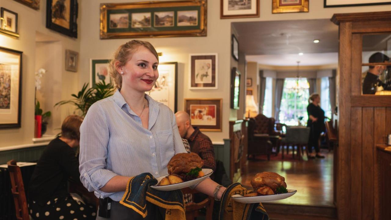 The Highdown - Brunning And Price Hotel