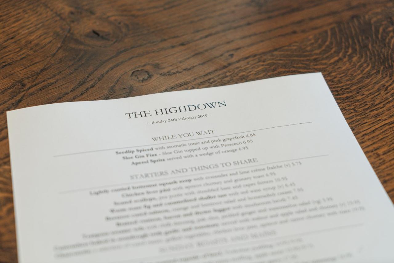 Hotel The Highdown - Brunning And Price