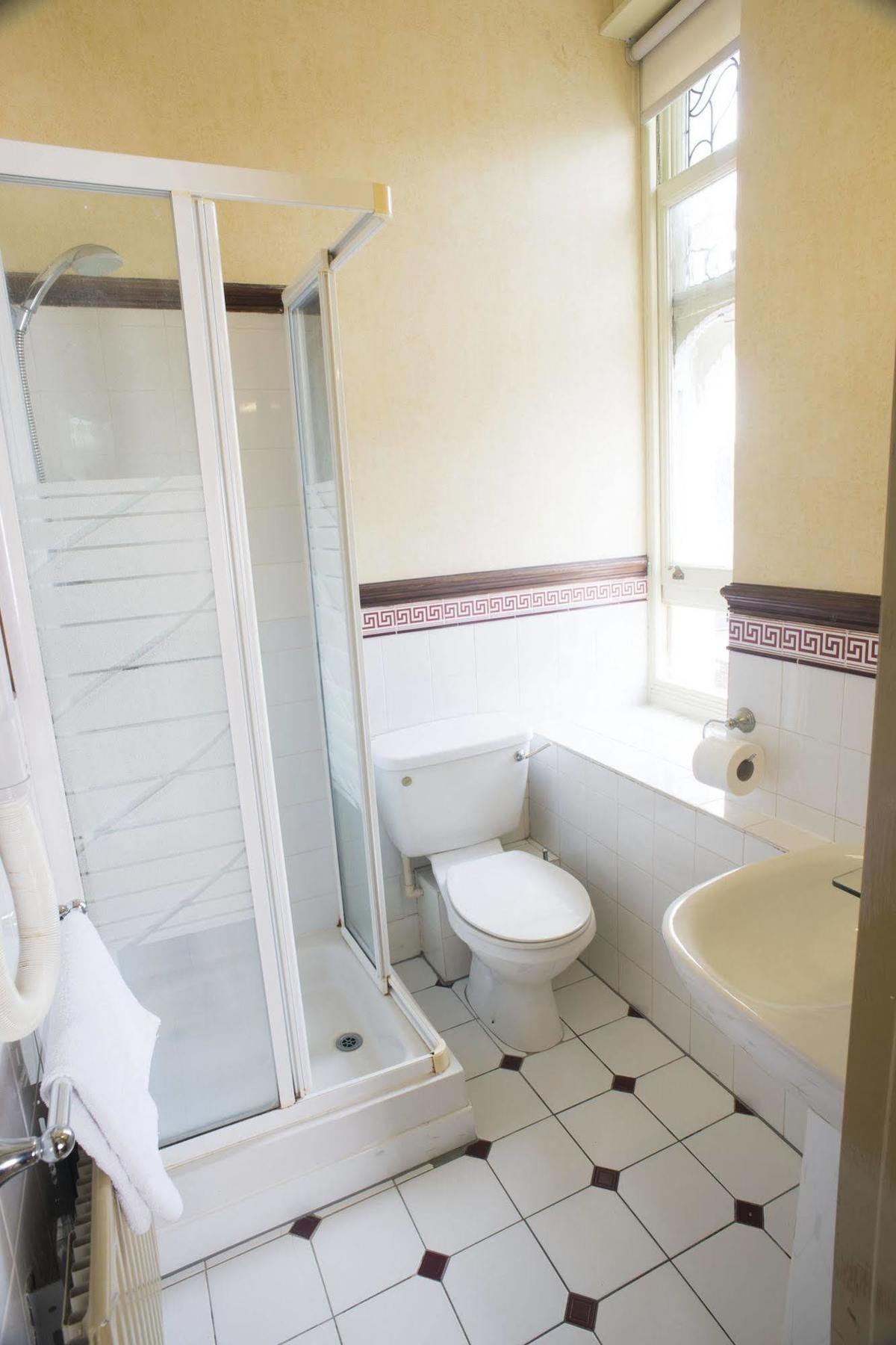 The Railway Hotel Worthing