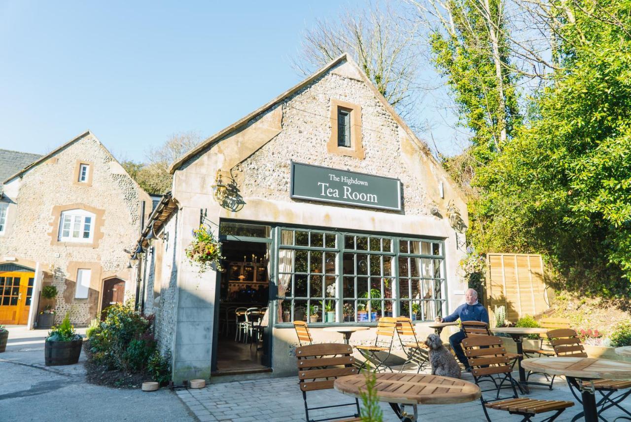 The Highdown - Brunning And Price 4* Worthing